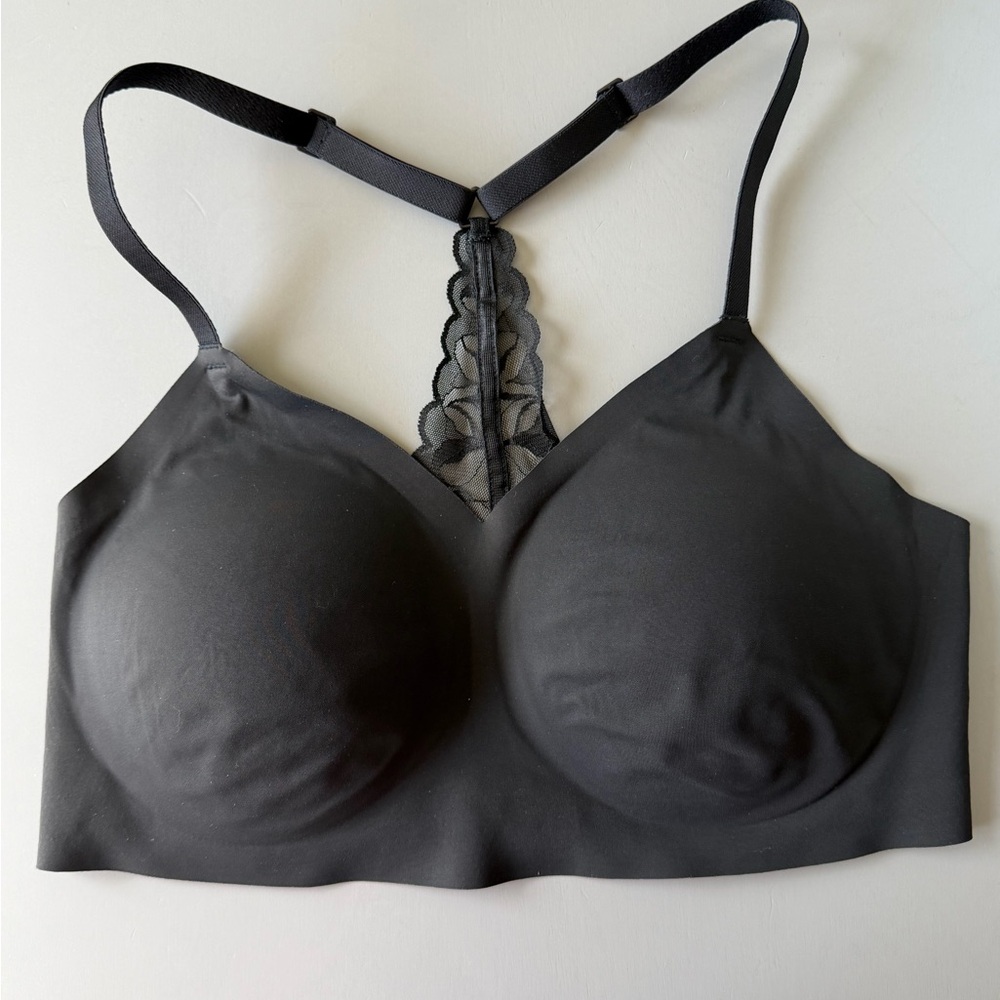 TRUE and CO Body Triangle Black Wireless Lace Racerback Bra Bralette Large